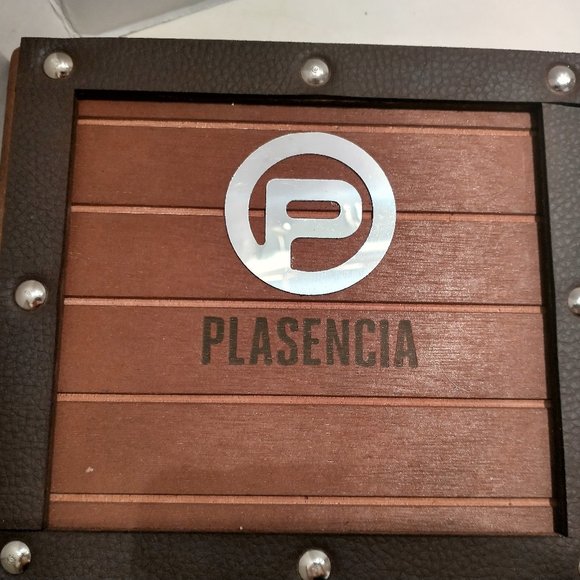 Suenos de Saundra Upcycled, Plasencia Cigar Box, Storage/Stash Box - Picture 8 of 10